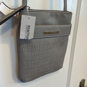 NWT✨ Kenneth Cole Reaction Crossbody handbag